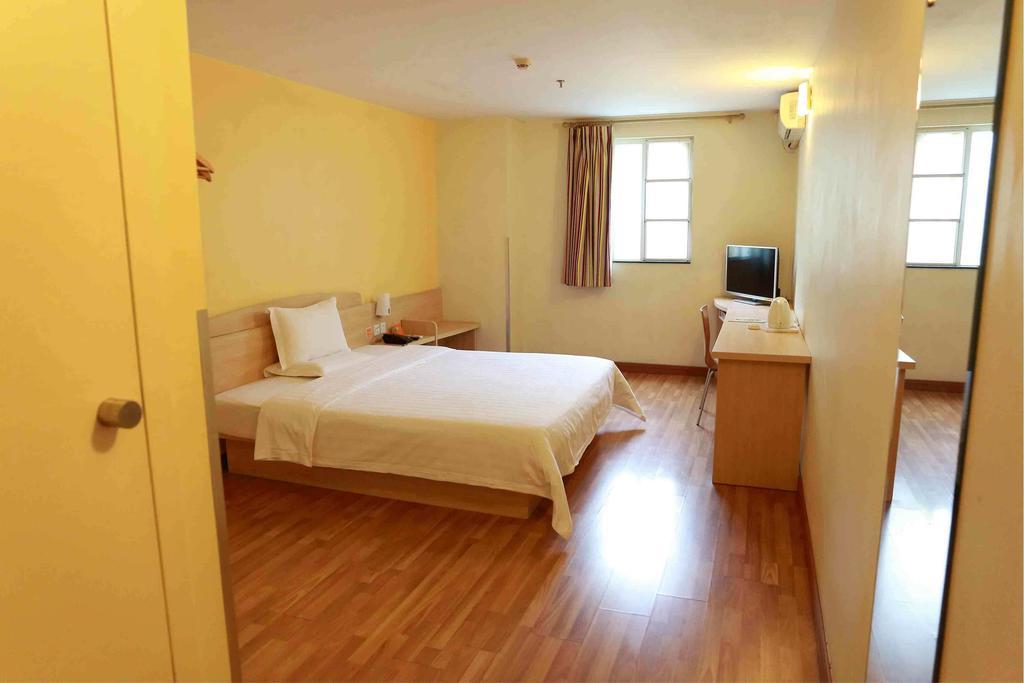 7Days Inn Guiyang Posts And Telecommunications Building Habitación foto